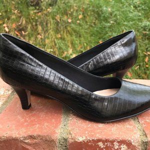 Clarks Linvale Jerica Black Croc Pumps / Low Heel
